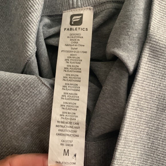 Super Smooth Fabletics Leggings - Picture 4 of 4